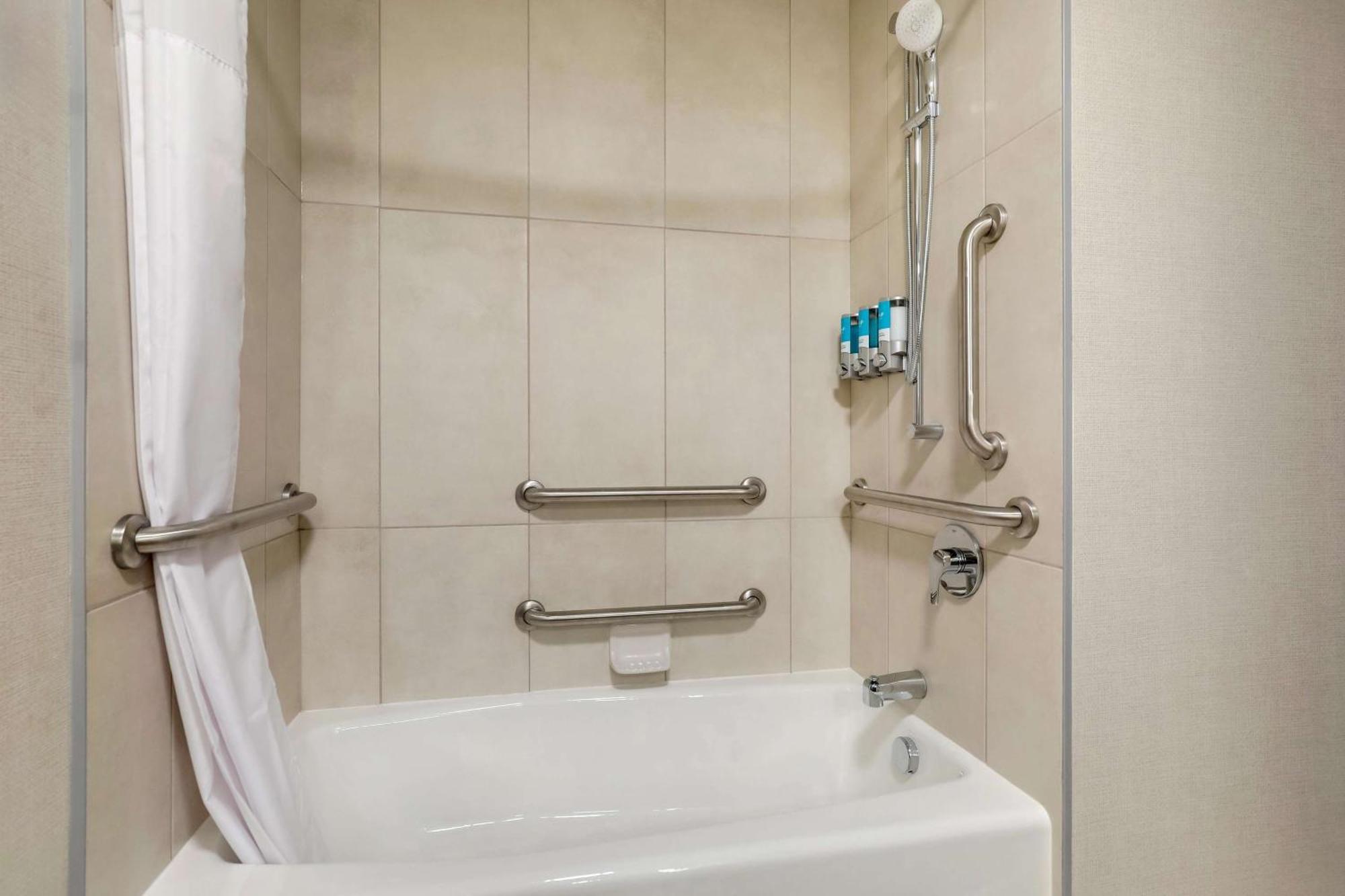 Drury Plaza Hotel Lincoln Downtown Buitenkant foto